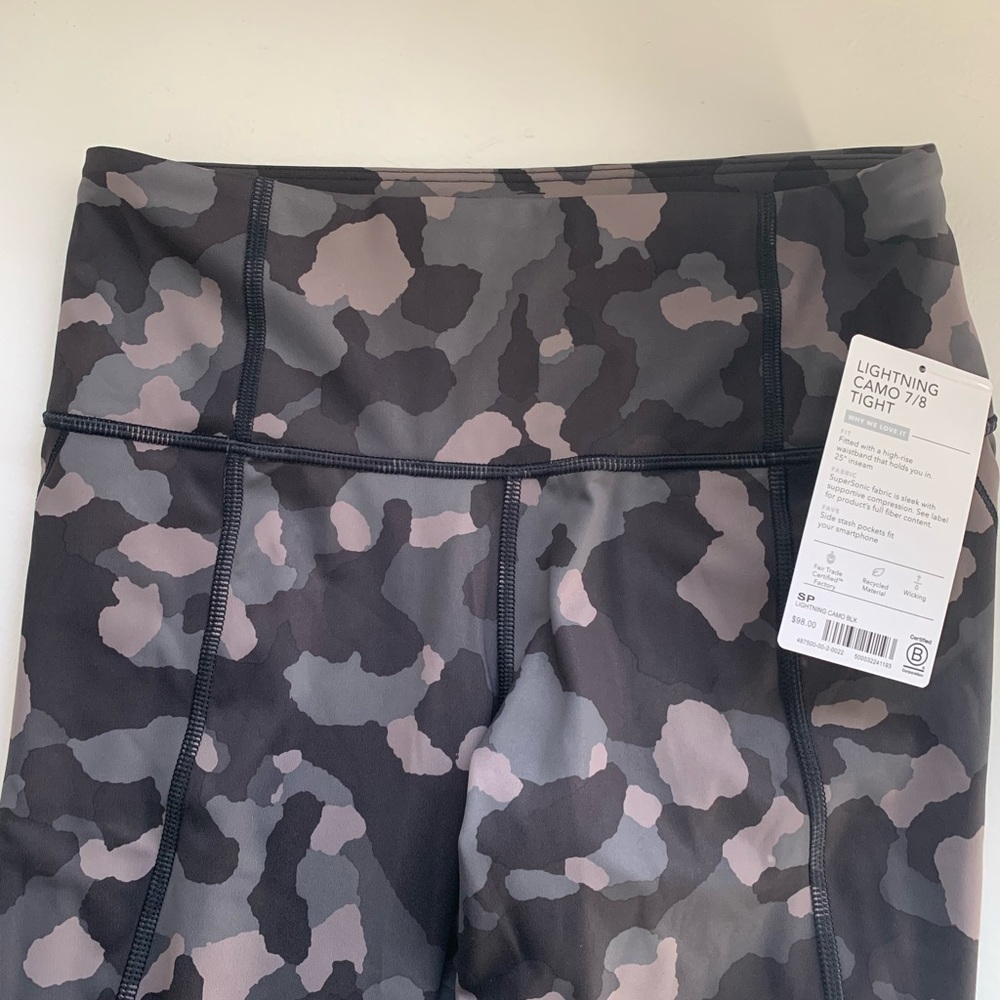 NWT Athleta Lightning 7/8 Tight